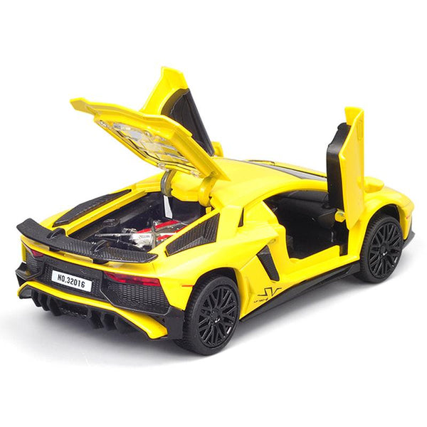 Lamborghini Aventador LP750 Diecast Model Car